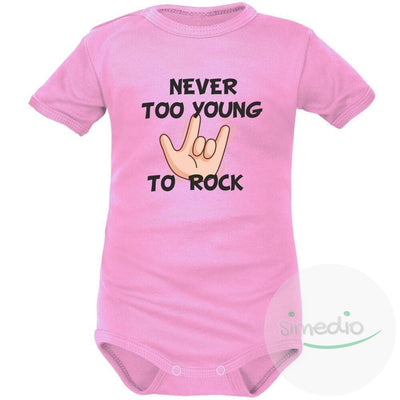 Body bébé imprimé : NEVER TOO YOUNG TO ROCK, Rose, Courtes, 0-1 mois - SiMEDIO